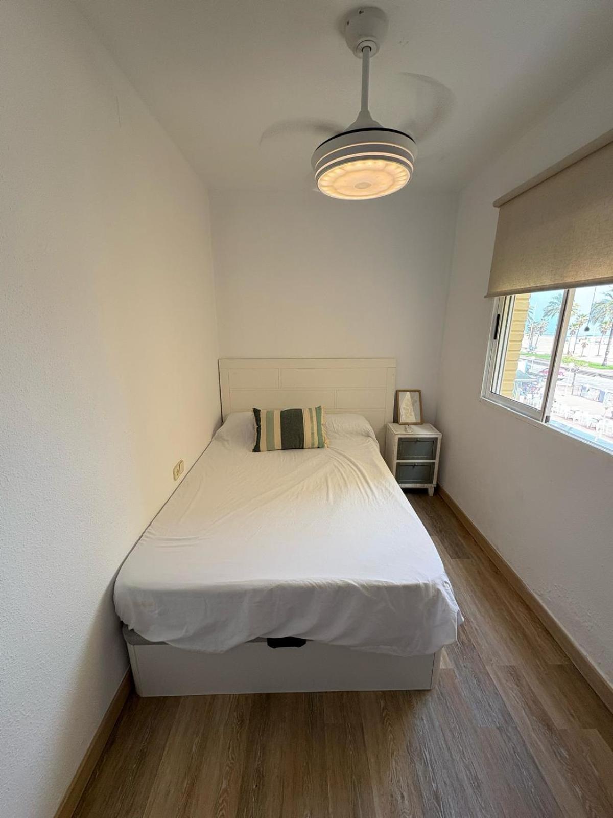Apartamento 1ª Linea En Playa De Gandia Exterior photo